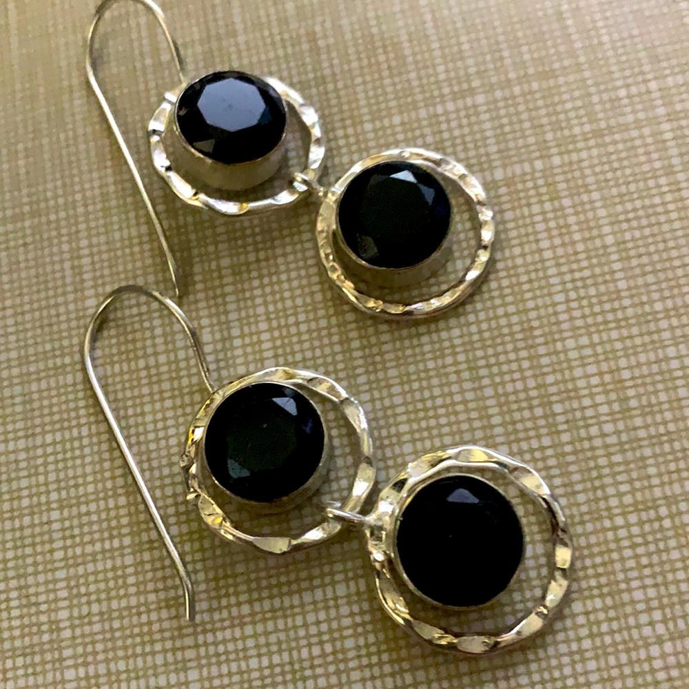 New beautiful artwork artisan silver earrings